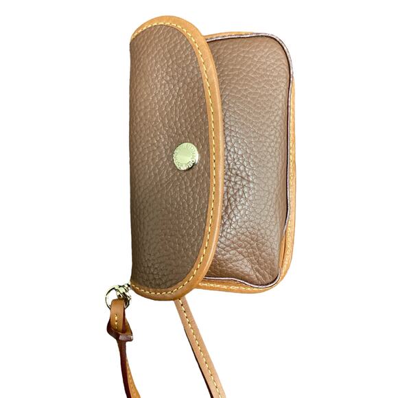 NWOT Dooney & Bourke Wristlet Women’s 1Size Pebbled Leather SignatureRedInterior - Picture 1 of 9